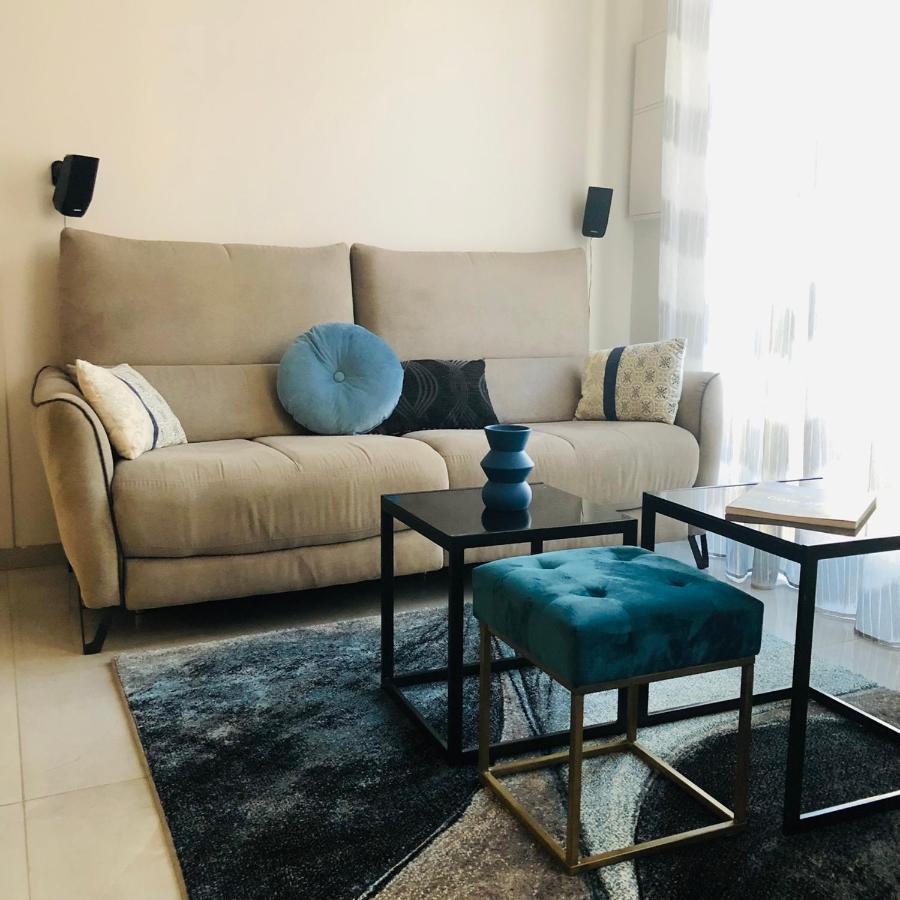 Charming Apartment Near The Beach Вилафранк-сюр-Мер Екстериор снимка
