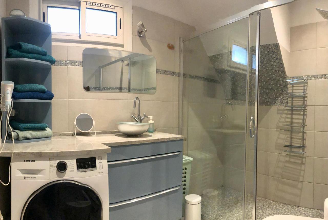 Charming Apartment Near The Beach Вилафранк-сюр-Мер Екстериор снимка